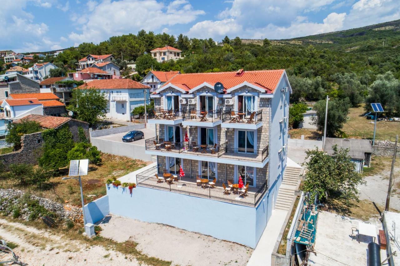 Villa San Apartments Tivat Eksteriør bilde